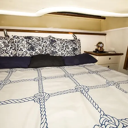 ספינת מלון Lanzarote Yacht