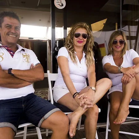 Lanzarote Yacht ספינת מלון