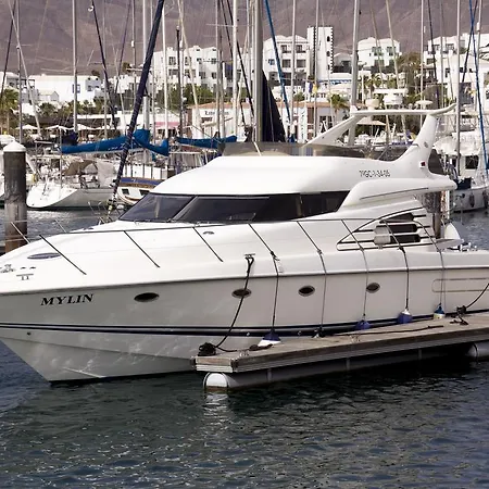Lanzarote Yacht ספינת מלון פלאיה בלנקה