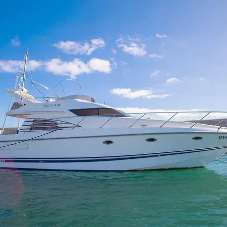 Botel Lanzarote Yacht *